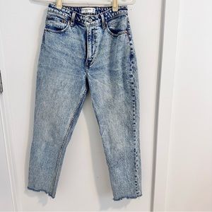 Abercrombie Curve Love straight leg crop jean